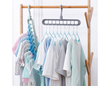 Multi-port  Plastic Clothes Hanger